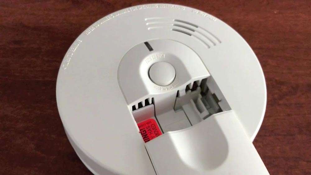 Disabling a Smoke Alarm Safely: Guidelines and Considerations插图2